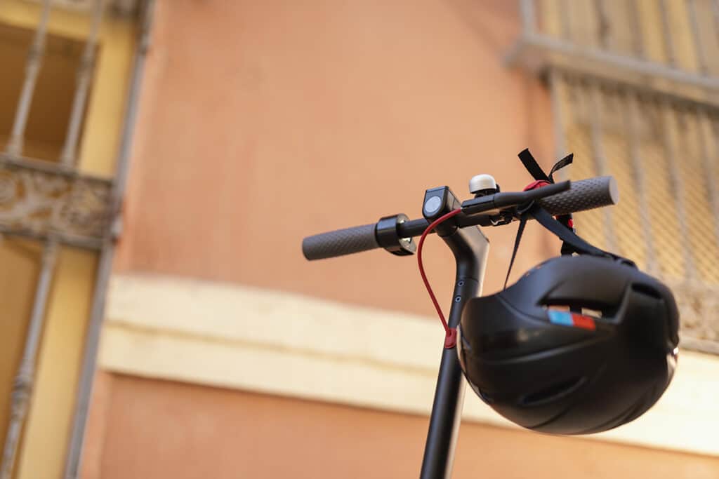 port du casque obligatoire en trottinette électrique
